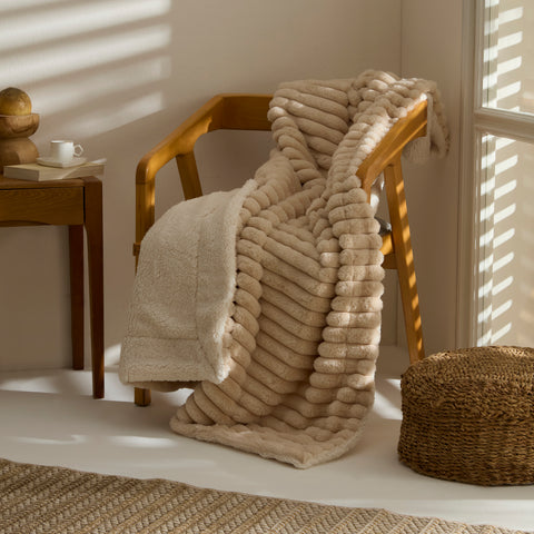 Karaca Rabbit Sherpa TV-Decke Beige