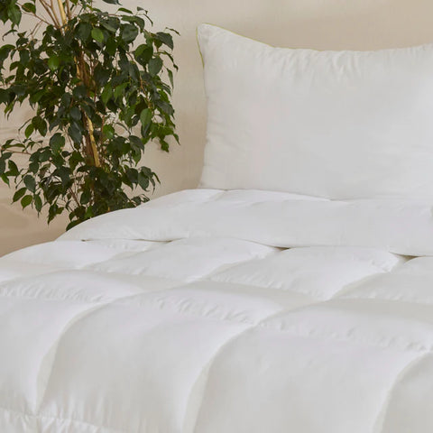 Karaca Basic Microfiber Decke Weiß 155x220