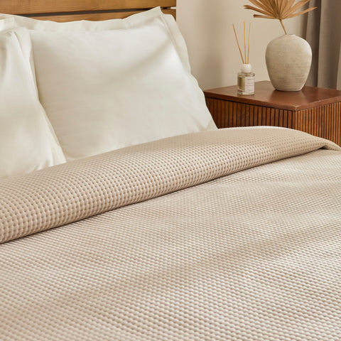 Karaca Chloe Tagesdecke, Einzelbett, Beige