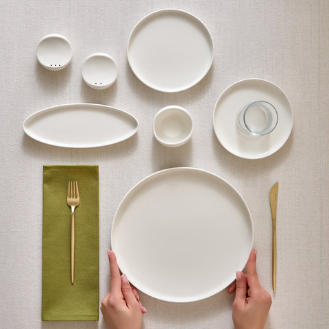 Karaca Bone China Olla 28-teiliges Servierset für 6 Personen, Weiß