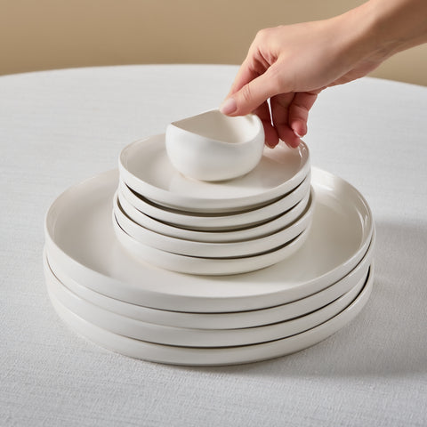Karaca Bone China Olla 28-teiliges Servierset für 6 Personen, Weiß