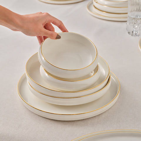 Karaca Stream Bone China Sunset 53-teiliges Servierset für 12 Personen, Gold