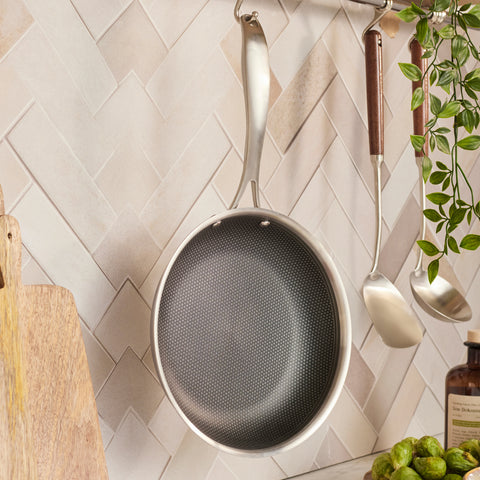 Karaca 5Ply PowerSteel 316+ Edelstahl-Induktionspfanne, 24 cm, Silber