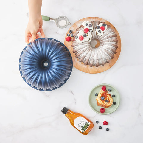 Karaca Cake Pro Sliced Dunkelblau Gusskuchenform