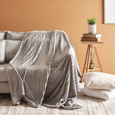Karaca Ruby Stripe Wellsoft Doppel Decke, Grau