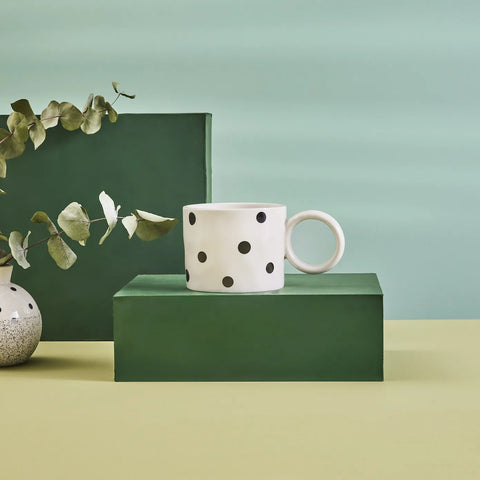 Karaca Erica Tasse mit Tupfen, 370 ml