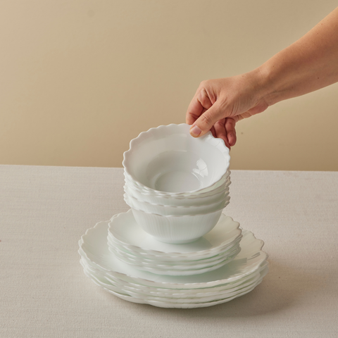 Karaca White Flower Opal Glas Tafelservice 18-teilig für 6 Personen