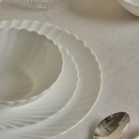 Karaca White Shell Opal Glas Tafelservice 18-teilig für 6 Personen